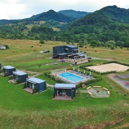 فندق Flandra Glamping كوربين المظهر الخارجي الصورة