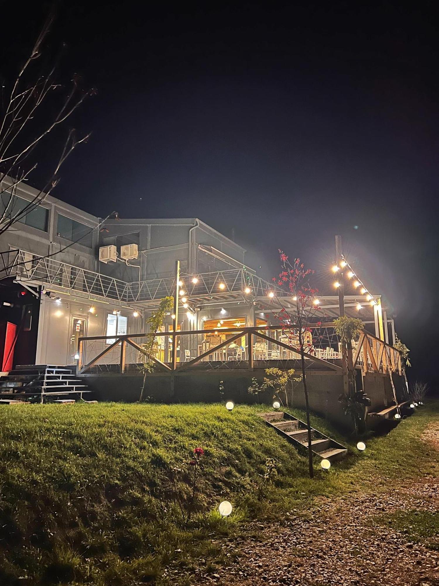فندق Flandra Glamping كوربين المظهر الخارجي الصورة